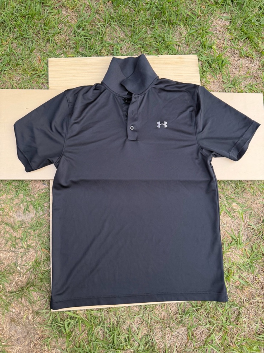 Under Armour Men’s Black Polo with Silver Logo